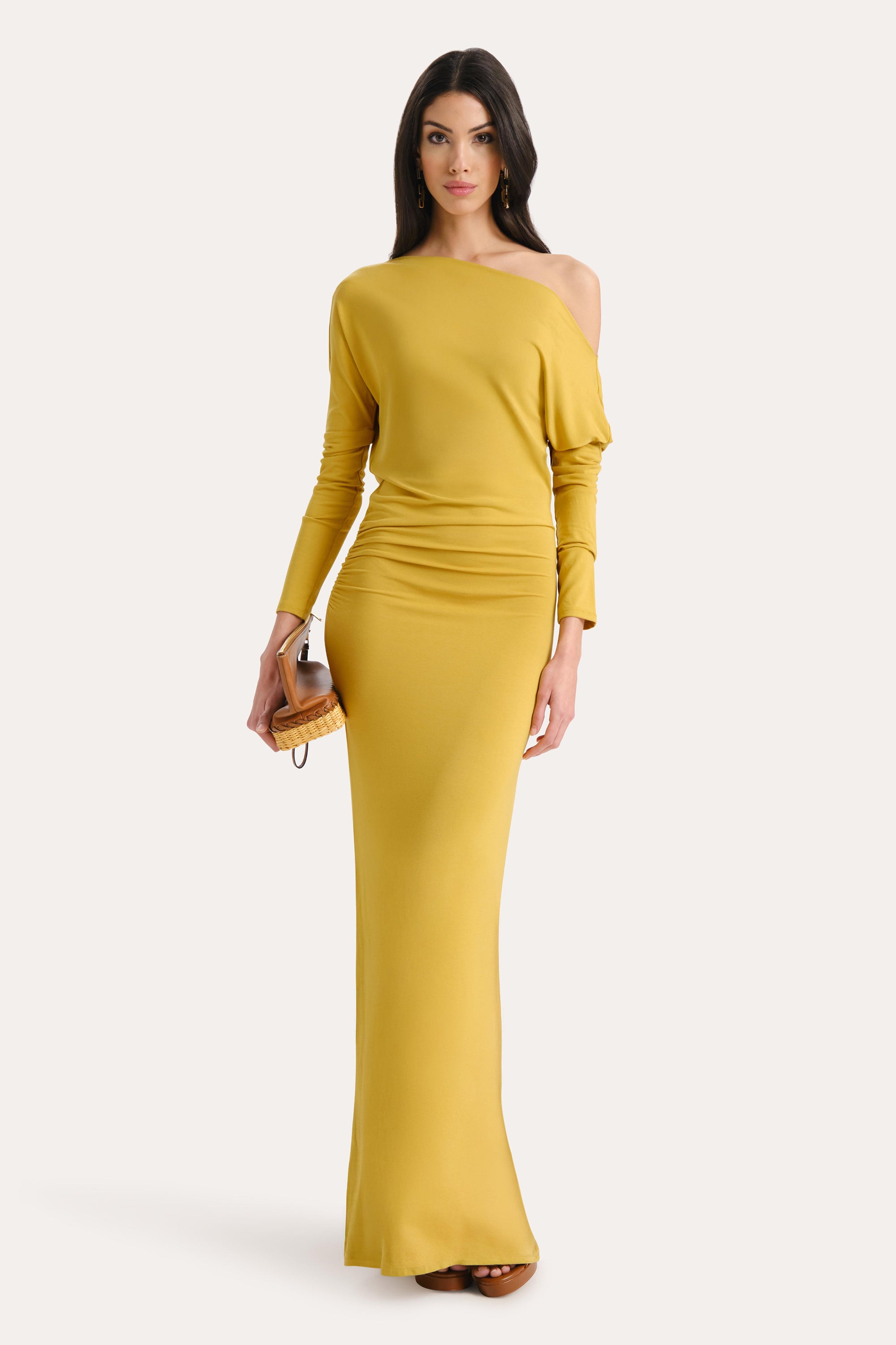 elie tahari maxi dress Maia Off-Shoulder – Neckline:Regular V Neck GA_2_FallDressingUS Done in a rich How to Wear Dresses