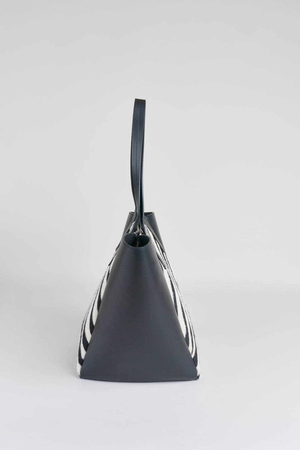 Elie tahari tote top
