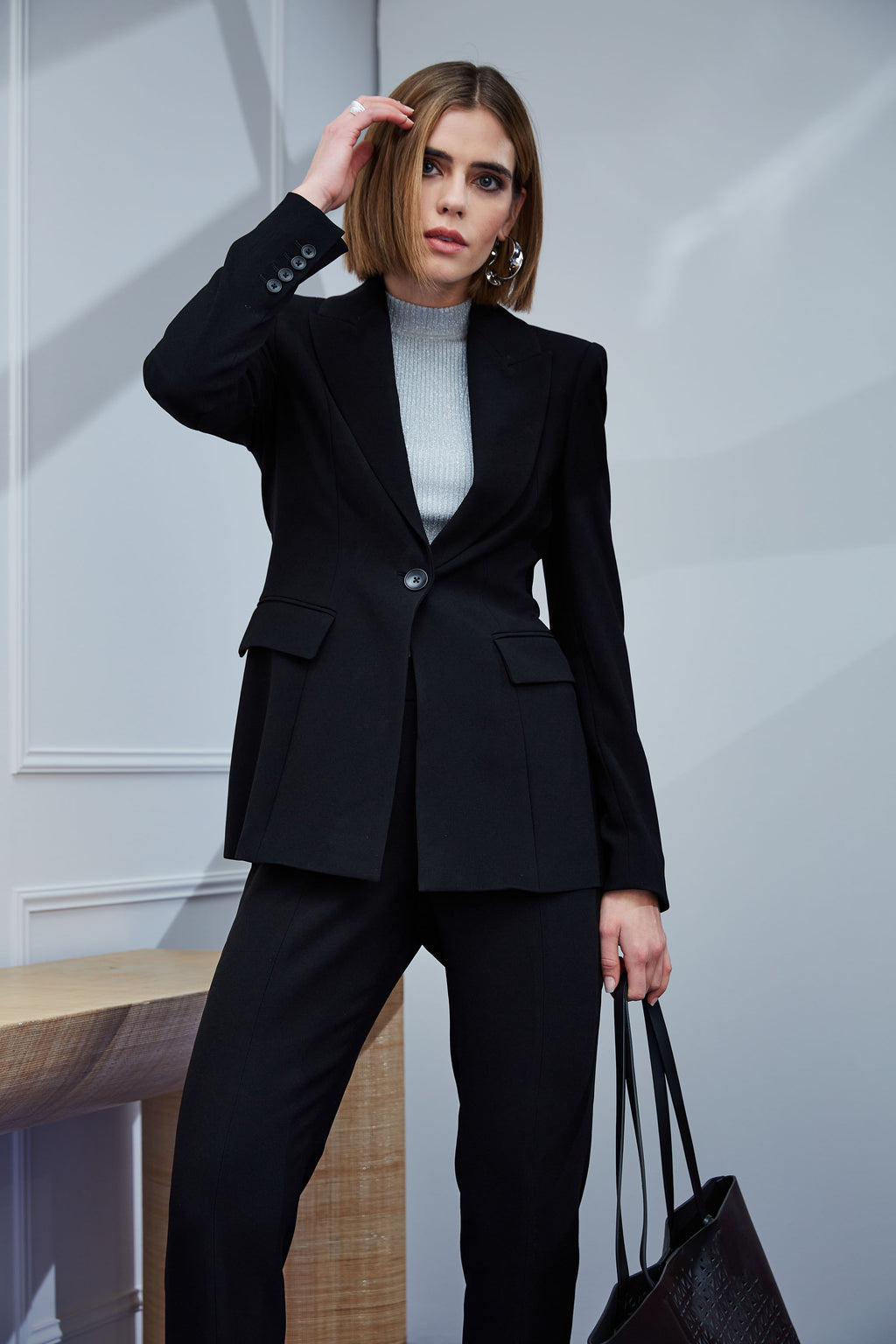 Elie tahari black blazer shop