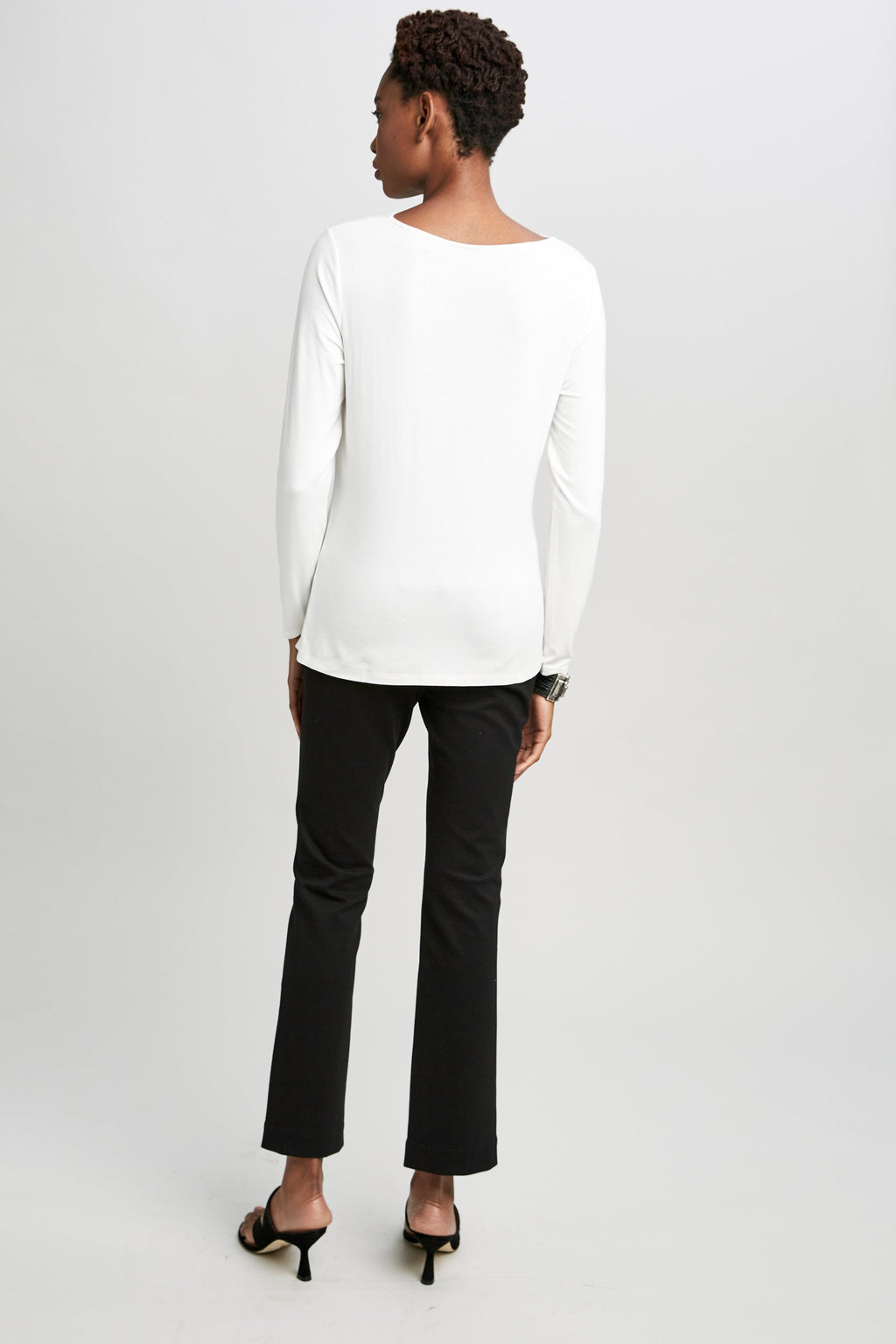 Elie Tahari Wide Boat Neck Ls Pleated Top