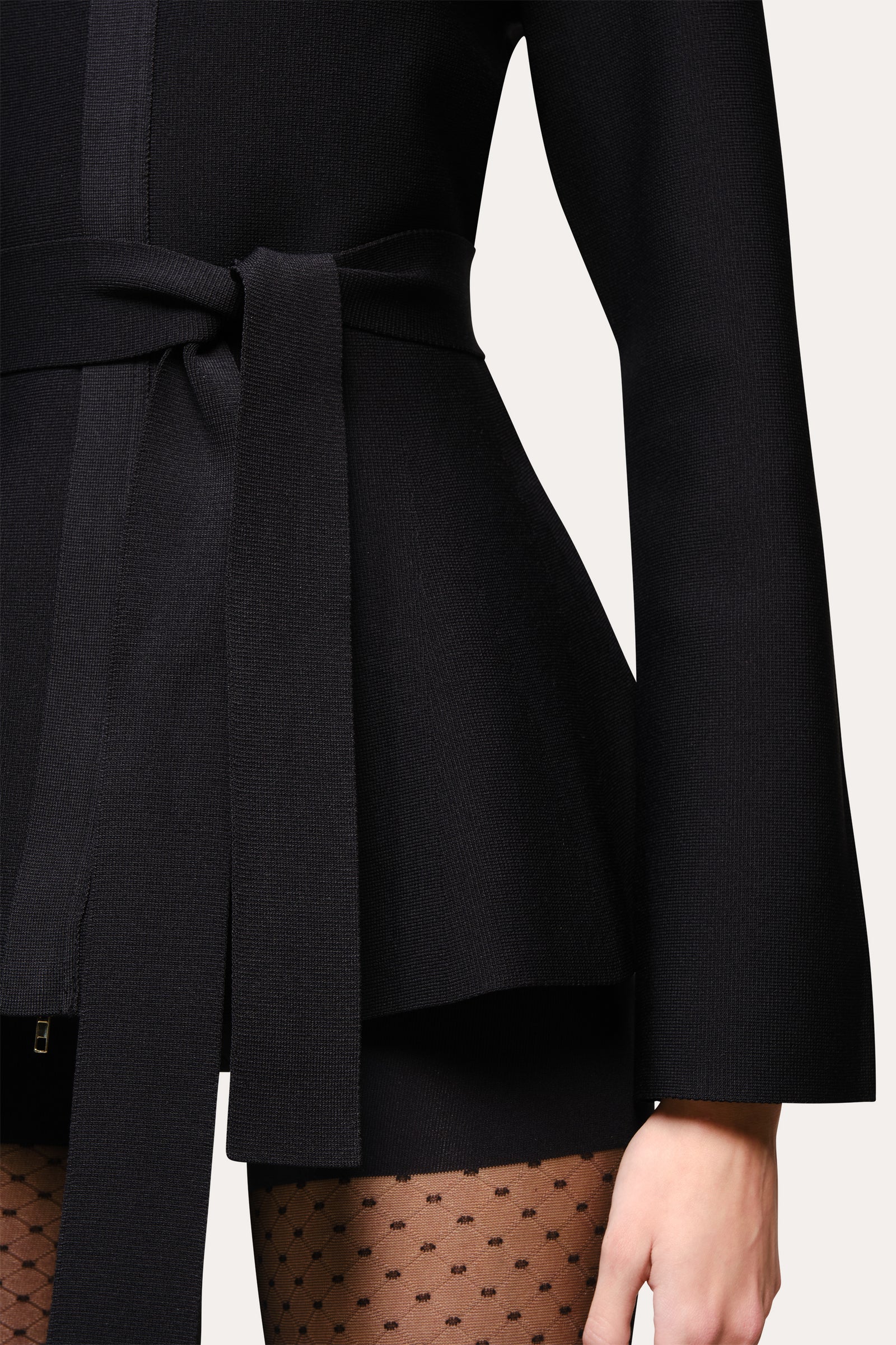 Blair Milano Sculpt Peplum Top – Elie Tahari