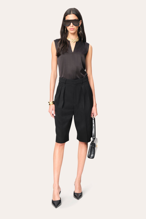 Sleeveless Silk Satin Contour Shirt