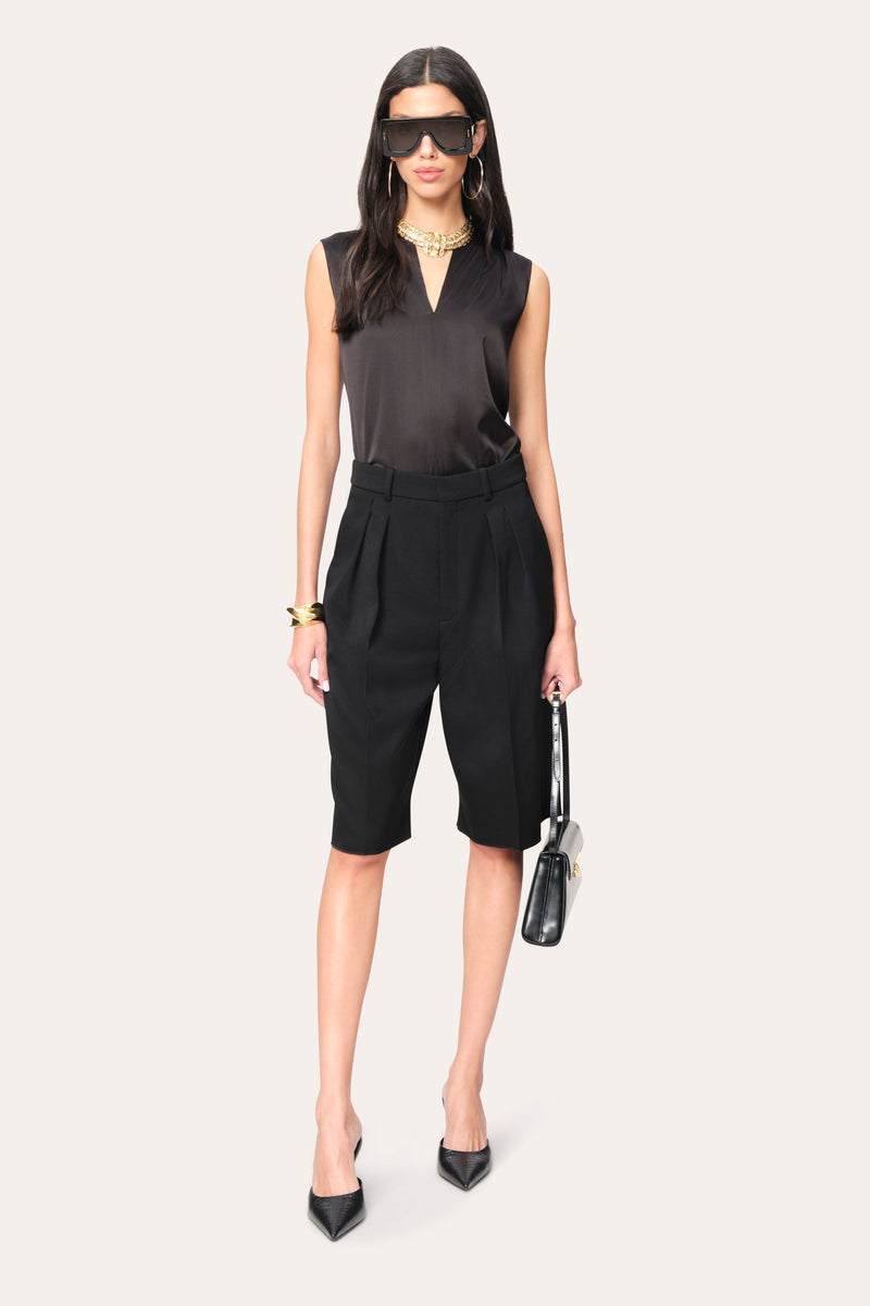 Sleeveless Silk Satin Contour Shirt