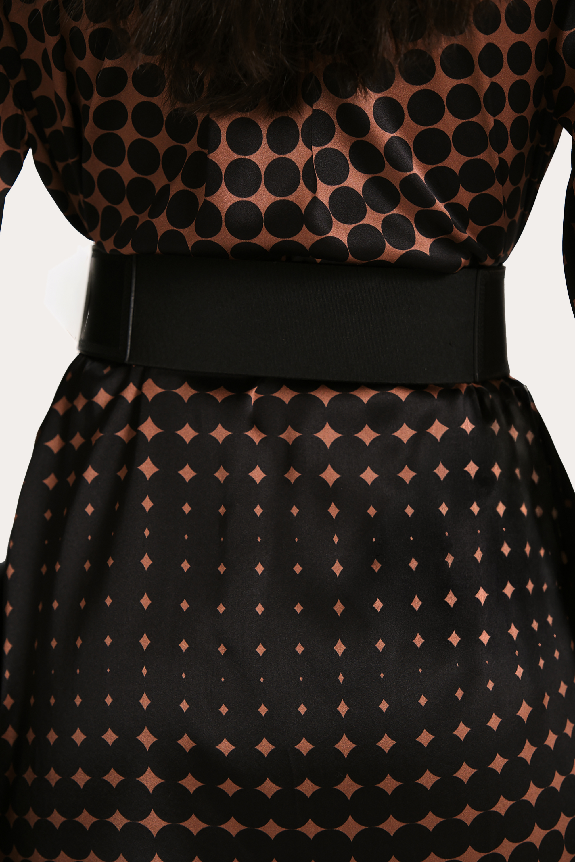 Round Buckle Leather Belt