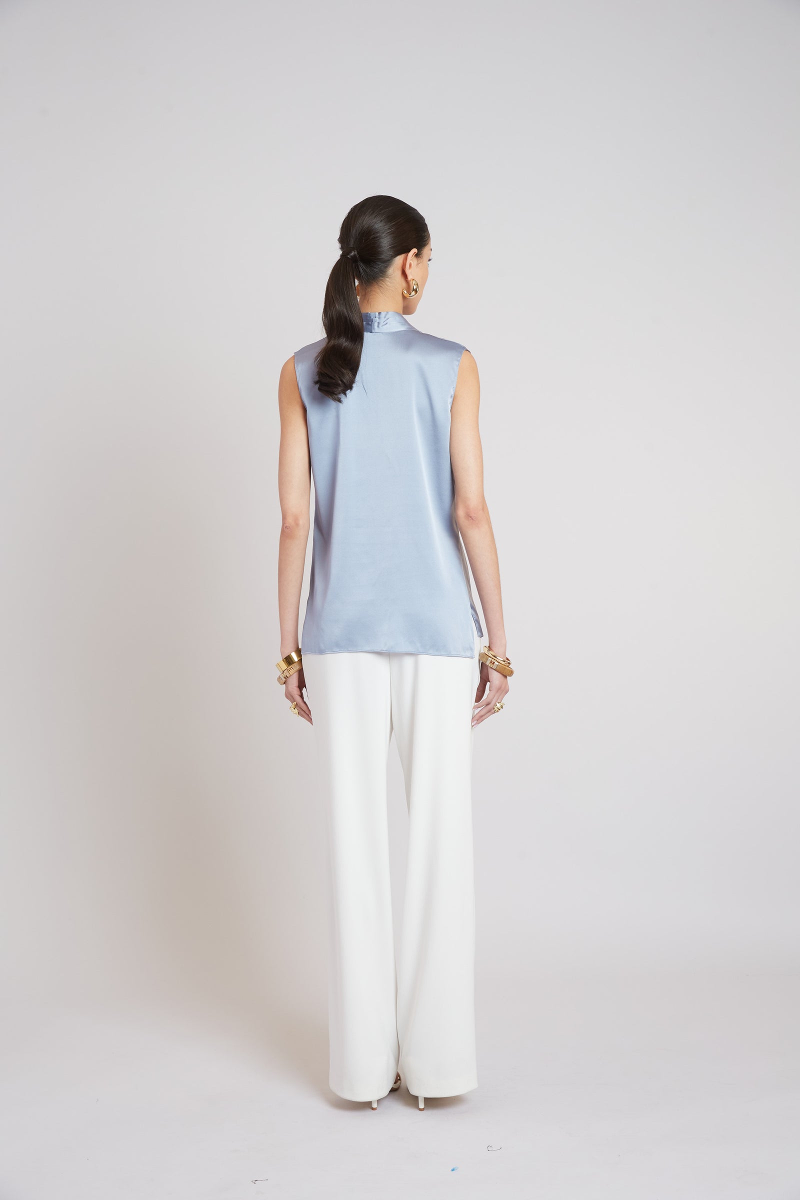 Sleeveless Silk Button Down Shirt – Elie Tahari