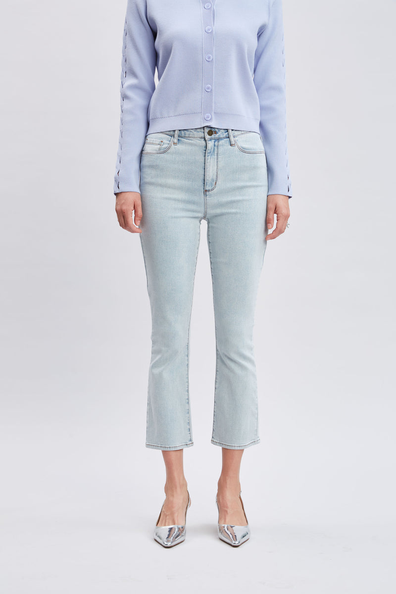 Micro Flare Cropped Jeans