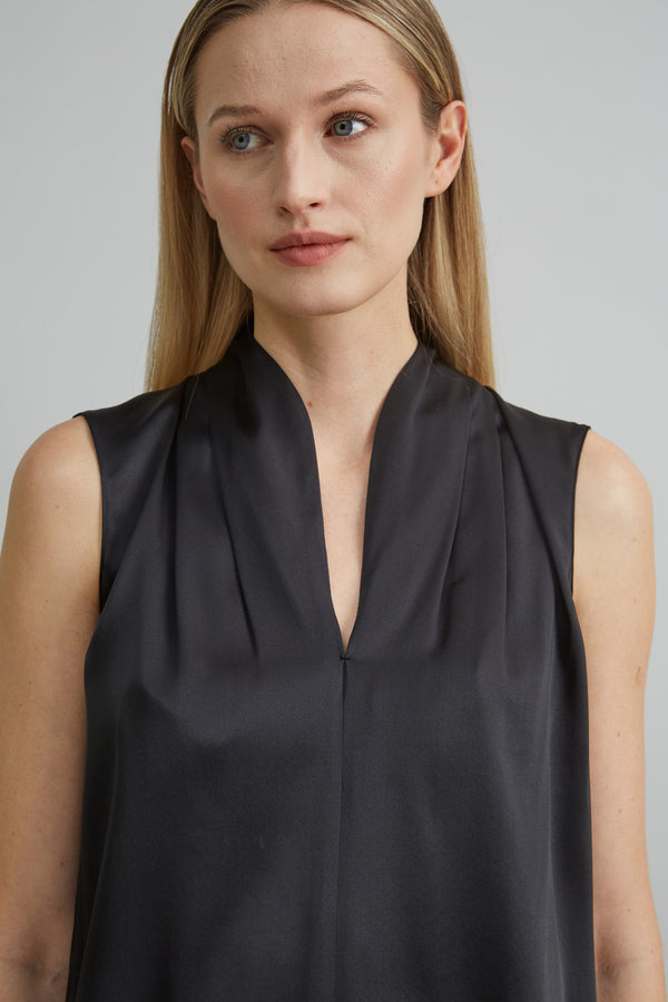 Sleeveless Silk Satin Contour Shirt