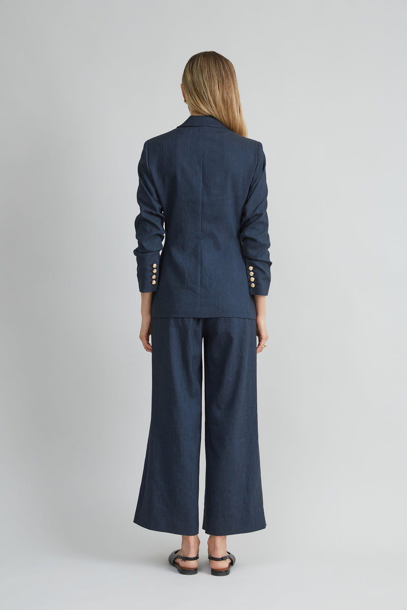 Linen Crest Button Blazer