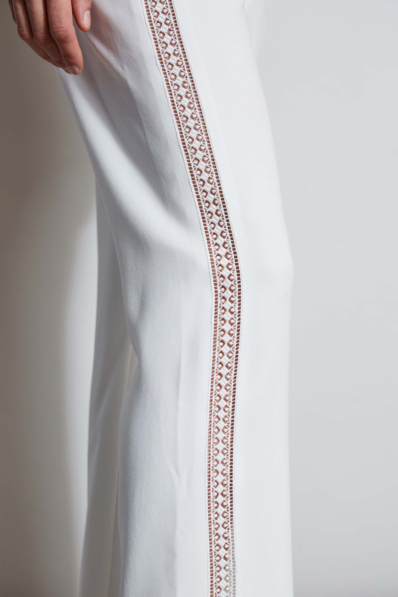 Lace Trim Fit & Flare Pant Elie Tahari Lace Trim Fit & Flare Pant Elie Tahari