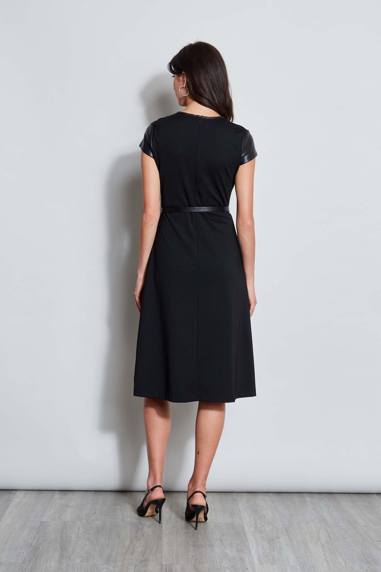 ★新品タグ付き★ella   doby cloth frill vest E806D604_BLACK_3back_1116_1600
