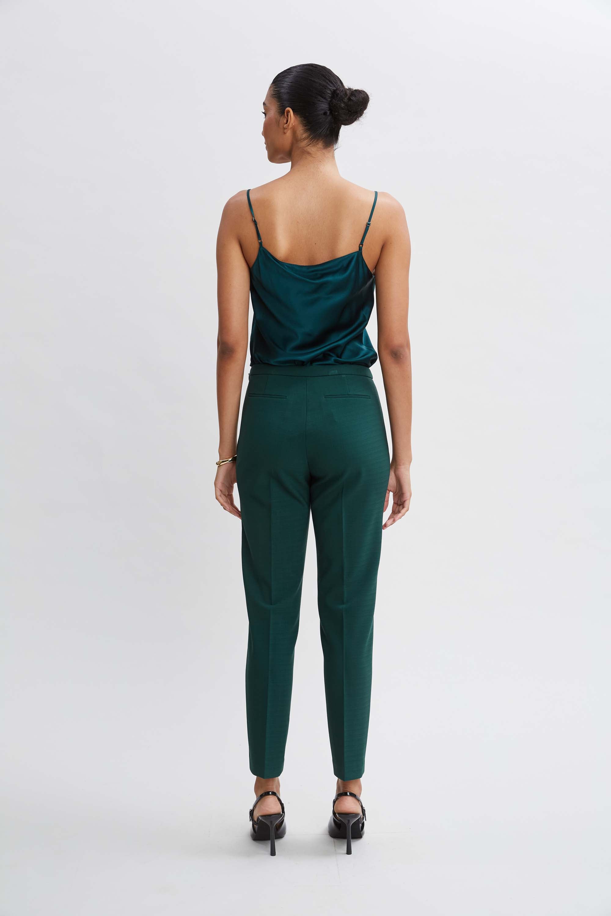 Pintuck Slim Pant