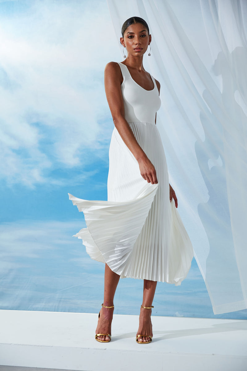 Sleeveless Contour Pleated Midi Dress Elie Tahari Sleeveless Contour Pleated Midi Dress Elie Tahari