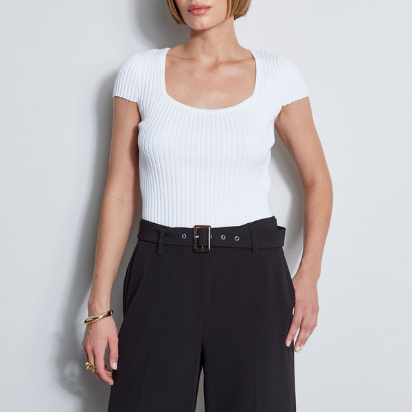 ETR41355_SkyWhite_2front_1905_