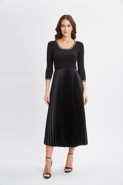 Contrast Trim Pleated Dress Image 1