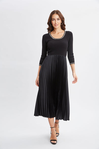 Contrast Trim Pleated Dress Image 3
