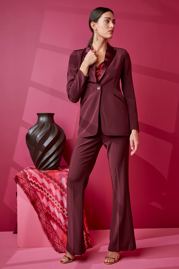 Tuxedo Fit & Flare Pant
